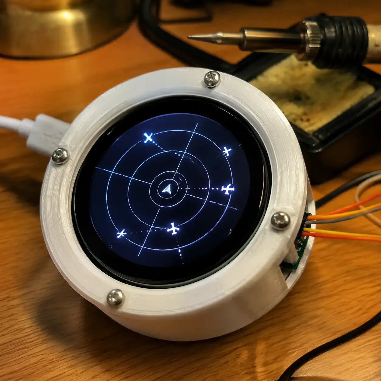 ESP32桌面'飞机雷达'：屏幕好看，探测能力是借来的